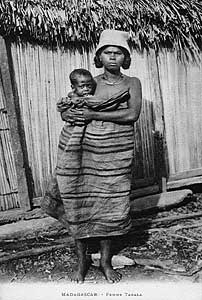 Tanala mother and child wearing striped raffia cloth